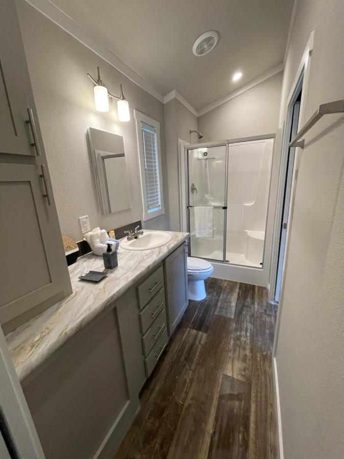 Charming Tiny Home! Close To Oxford, Sardis Lake, Safari Animal Zoo Exterior photo