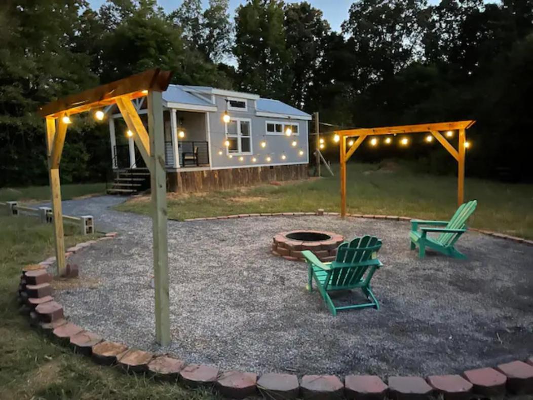 Charming Tiny Home! Close To Oxford, Sardis Lake, Safari Animal Zoo Exterior photo